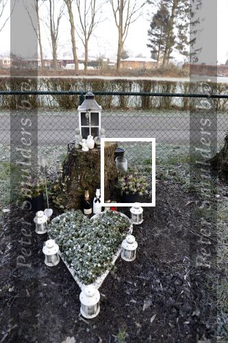 Loosdrecht 21 februari 2018
Gedenkteken voor Fleur Balkestein , het meisje van 19 die doodgereden werd na straatrace vader en zoon