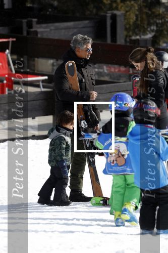 Lech/ Oberlech 25 februari 2018
Frank Rijkaard met zijn vrouw Stephanie Rijkaard en hun zoon in Lech