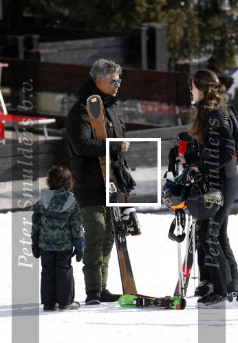 Lech/ Oberlech 25 februari 2018
Frank Rijkaard met zijn vrouw Stephanie Rijkaard en hun zoon in Lech
