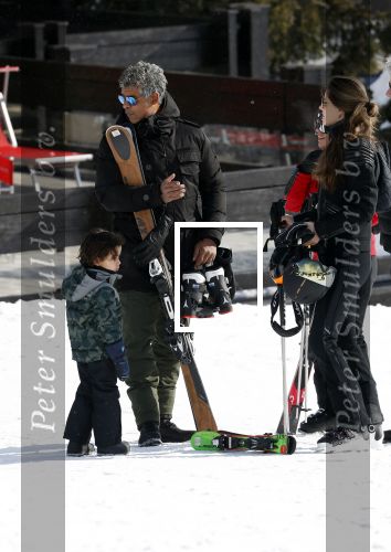 Lech/ Oberlech 25 februari 2018
Frank Rijkaard met zijn vrouw Stephanie Rijkaard en hun zoon in Lech