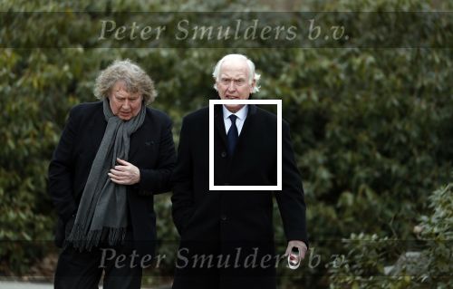 Leusden 6 maart 2018
Crematie Mies Bouwman in crematorium Leusden. Fred Oster met regisseur Bob ...