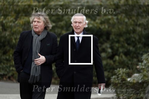 Leusden 6 maart 2018
Crematie Mies Bouwman in crematorium Leusden. Fred Oster met regisseur Bob ...