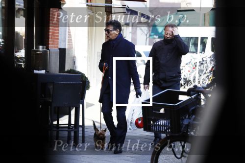 Amsterdam 24 februari 2018
Gerard Spong met partner en hondje in Amsterdam zuid