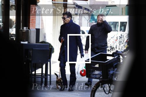 Amsterdam 24 februari 2018
Gerard Spong met partner en hondje in Amsterdam zuid