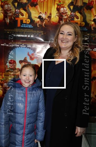 Amsterdam 11 februari 2018
Premiere Ted en het geheim van koning Midas in Pathe arena. Hannelore Zwitserlood met dochter