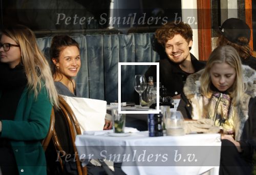 Amsterdam 21 februari 2018
Soy Kroon en Holly Brtood op terras met stylist Tommie Driessen