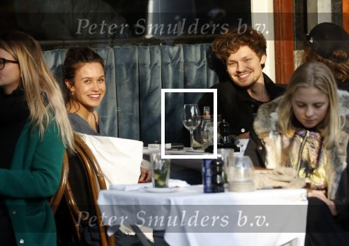 Amsterdam 21 februari 2018
Soy Kroon en Holly Brtood op terras met stylist Tommie Driessen