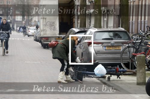 Amsterdam 9 februari 2018
Actrice Ilse Warringa ( de luizenmoeder) haalt haar dochter op op school.