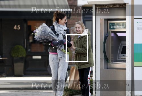 Amsterdam 24 februari 2018
Isa Hoes met dochter Vlinder in Amsterdam zuid