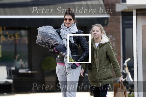 Amsterdam 24 februari 2018
Isa Hoes met dochter Vlinder in Amsterdam zuid
