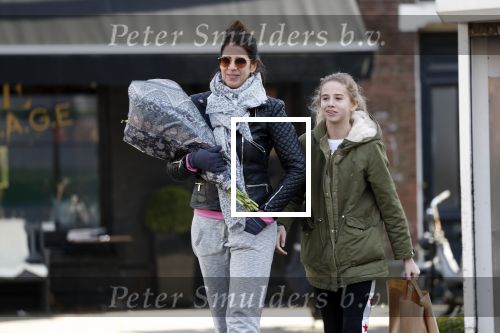 Amsterdam 24 februari 2018
Isa Hoes met dochter Vlinder in Amsterdam zuid
