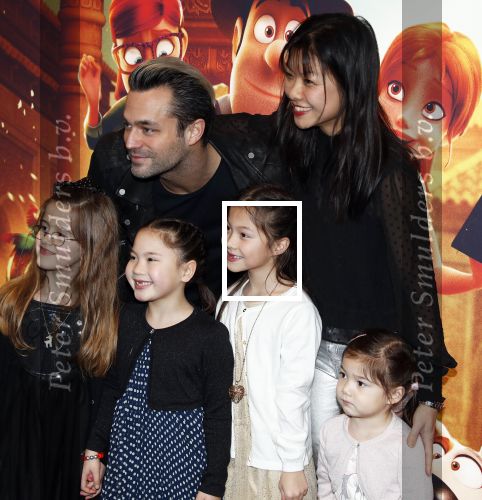 Amsterdam 11 februari 2018
Premiere Ted en het geheim van koning Midas in Pathe arena. jan Kooijman met vrouw kinderen en vriendinnetjes
