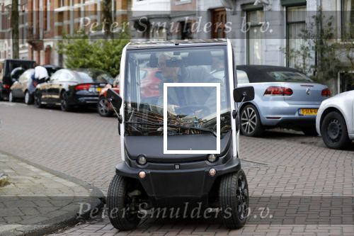 Amsterdam 9 maart 2018 
Jeroen Krabbe in zijn Biro karretje/wagentje.