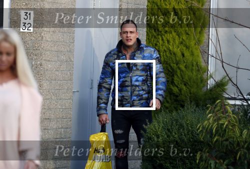 Leusden 14 februari 2018
Barbie ( Samantha de Jong ) en haar nieuwe vriend Jordi Ossel arriveren bij zijn huis.