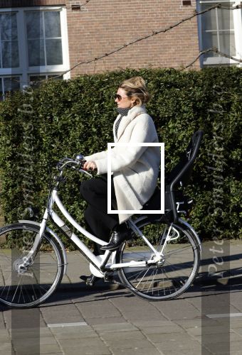 Amsterdam 6 februari 2018 
Lieke v Lexmond op haar verjaardag op de fiets in Amsterdam
