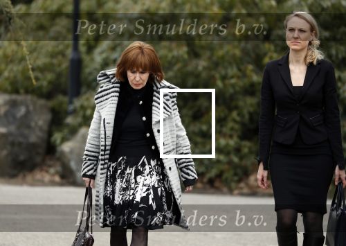 Leusden 6 maart 2018
Crematie Mies Bouwman in crematorium Leusden. Liesbeth List met dochter Elisah en schoonzoon