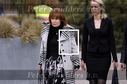 Leusden 6 maart 2018
Crematie Mies Bouwman in crematorium Leusden. Liesbeth List met dochter Elisah en schoonzoon