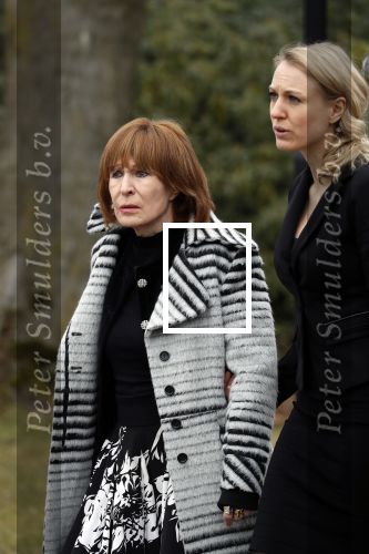 Leusden 6 maart 2018
Crematie Mies Bouwman in crematorium Leusden. Liesbeth List met dochter Elisah en schoonzoon