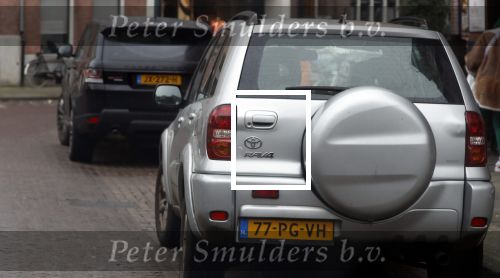 Amsterdam 19 februari 2018 
Linda v Dijck doet  boodschappen op de cornelis schuytstraat