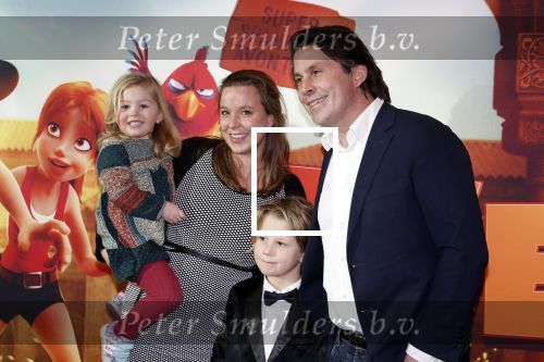 Amsterdam 11 februari 2018
Premiere Ted en het geheim van koning Midas in Pathe arena. Lodewijk Hoekstra met zijn zwangere vriendin en zijn kinderen