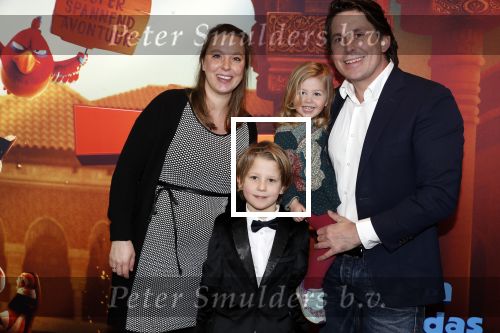 Amsterdam 11 februari 2018
Premiere Ted en het geheim van koning Midas in Pathe arena. Lodewijk Hoekstra met zijn zwangere vriendin en zijn kinderen