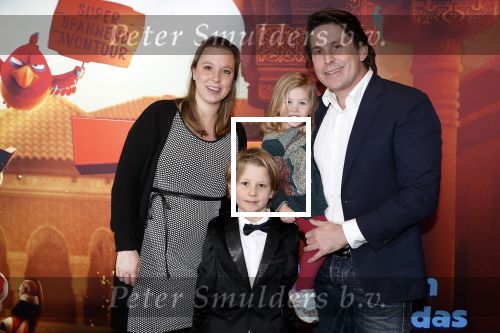 Amsterdam 11 februari 2018
Premiere Ted en het geheim van koning Midas in Pathe arena. Lodewijk Hoekstra met zijn zwangere vriendin en zijn kinderen