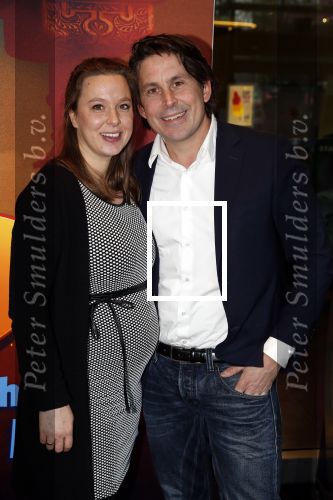 Amsterdam 11 februari 2018
Premiere Ted en het geheim van koning Midas in Pathe arena. Lodewijk Hoekstra met zijn zwangere vriendin en zijn kinderen