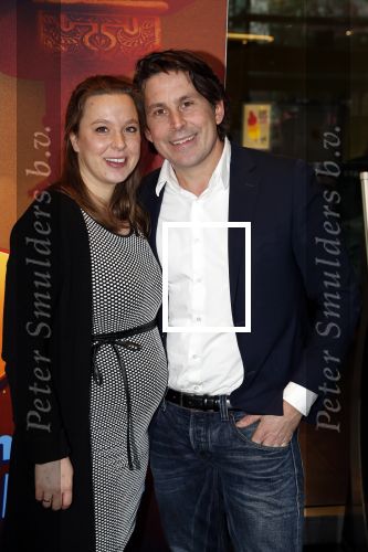 Amsterdam 11 februari 2018
Premiere Ted en het geheim van koning Midas in Pathe arena. Lodewijk Hoekstra met zijn zwangere vriendin en zijn kinderen