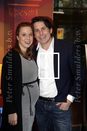 Amsterdam 11 februari 2018
Premiere Ted en het geheim van koning Midas in Pathe arena. Lodewijk Hoekstra met zijn zwangere vriendin en zijn kinderen