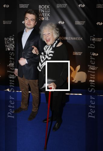 Amsterdam 9 maart 2018 
Boekenbal 2018 in de schouwburg van Amsterdam. Marian Berk met kleinzoon