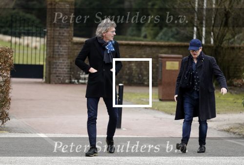 Leusden 6 maart 2018
Crematie Mies Bouwman in crematorium Leusden. Mathijs v Nieuwkerk met Marc Marie Huybregts
