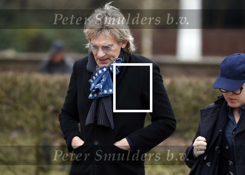 Leusden 6 maart 2018
Crematie Mies Bouwman in crematorium Leusden. Mathijs v Nieuwkerk met Marc Marie Huybregts