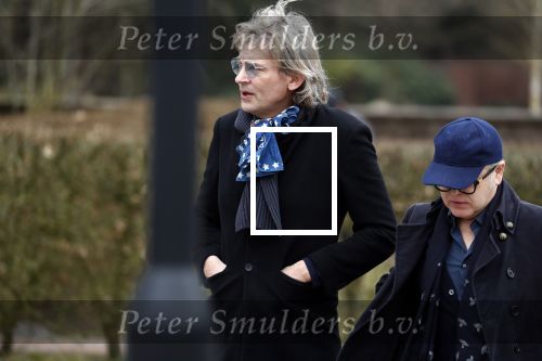 Leusden 6 maart 2018
Crematie Mies Bouwman in crematorium Leusden. Mathijs v Nieuwkerk met Marc Marie Huybregts
