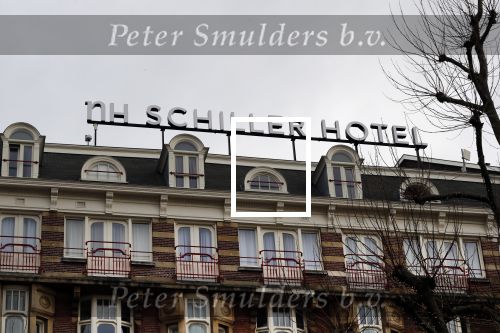 Amsterdam 6 maart 2018
Beveiliging met honden bij opbames RTL Late night in NH hotel Schiller