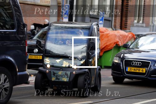 Amsterdam 10 februari 2018 
Nicolette v Dam en haar man Bas Smit bin hun Biro karretje