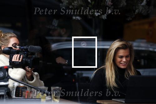Amsterdam 19 februari 2018 
Nicolette v dam heeft opnames op het terras van haar restaurant  op de cornelis schuytstraat