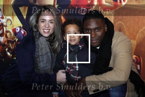 Amsterdam 11 februari 2018
Premiere Ted en het geheim van koning Midas in Pathe arena. Nienke Plas met zoontje en partner