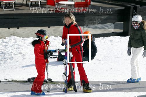 Lech/ Oberlech 25 februari 2018
Nikkie Plessen en haar man Ruben Bontekoe zij met hun kinderen op vakantie in Oberlech