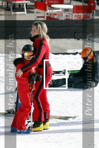 Lech/ Oberlech 25 februari 2018
Nikkie Plessen en haar man Ruben Bontekoe zij met hun kinderen op vakantie in Oberlech