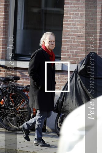 Amsterdam 5 maart 2018 
Paul Haenen wandelend op straat in Amsterdam zuid