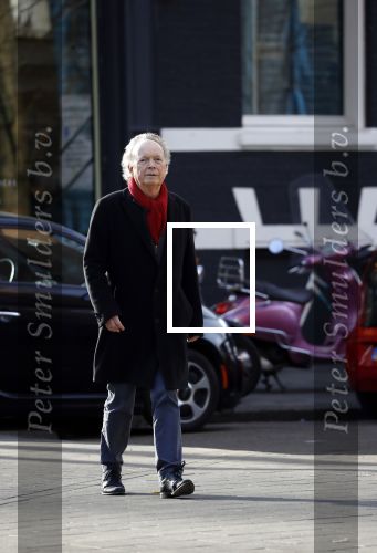 Amsterdam 5 maart 2018 
Paul Haenen wandelend op straat in Amsterdam zuid