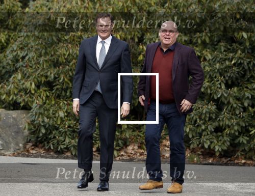Leusden 6 maart 2018
Crematie Mies Bouwman in crematorium Leusden. Paul de Leeuw en Albert Verlinde