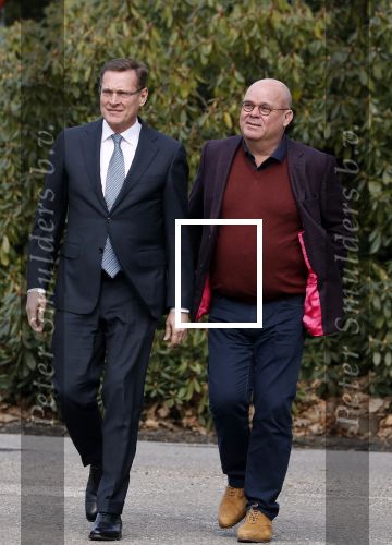 Leusden 6 maart 2018
Crematie Mies Bouwman in crematorium Leusden. Paul de Leeuw en Albert Verlinde