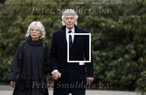 Leusden 6 maart 2018
Crematie Mies Bouwman in crematorium Leusden. Paul v Vliet met zijn vrouw