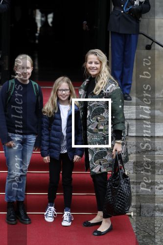 Amsterdam 3 februari 2018 
Prinses Beatrix viert haar 80e verjaardag in het paleis op de dam.
Prinses Mabel met haar kinderen Gravin Luana en Gravin Zaria