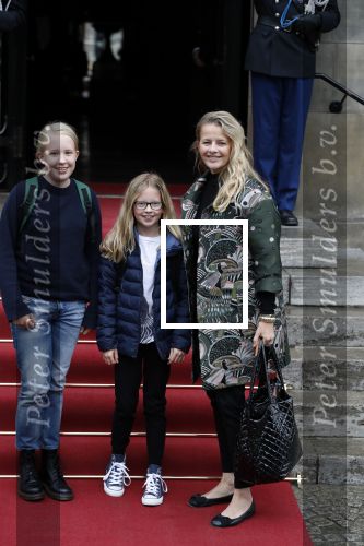 Amsterdam 3 februari 2018 
Prinses Beatrix viert haar 80e verjaardag in het paleis op de dam.
Prinses Mabel met haar kinderen Gravin Luana en Gravin Zaria