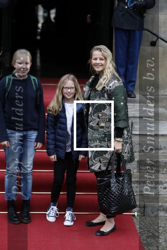 Amsterdam 3 februari 2018 
Prinses Beatrix viert haar 80e verjaardag in het paleis op de dam.
Prinses Mabel met haar kinderen Gravin Luana en Gravin Zaria