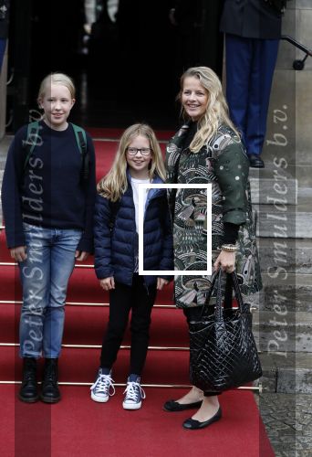Amsterdam 3 februari 2018 
Prinses Beatrix viert haar 80e verjaardag in het paleis op de dam.
Prinses Mabel met haar kinderen Gravin Luana en Gravin Zaria