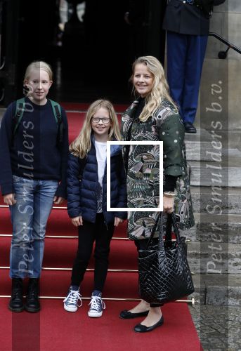 Amsterdam 3 februari 2018 
Prinses Beatrix viert haar 80e verjaardag in het paleis op de dam.
Prinses Mabel met haar kinderen Gravin Luana en Gravin Zaria