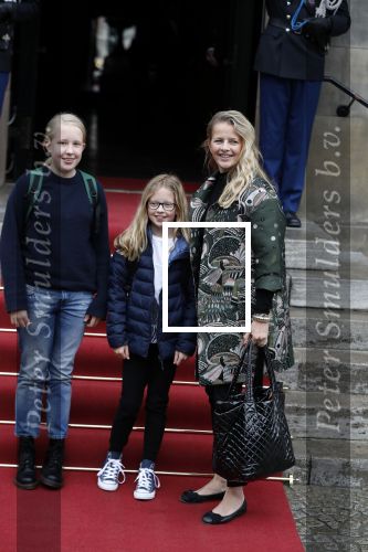 Amsterdam 3 februari 2018 
Prinses Beatrix viert haar 80e verjaardag in het paleis op de dam.
Prinses Mabel met haar kinderen Gravin Luana en Gravin Zaria